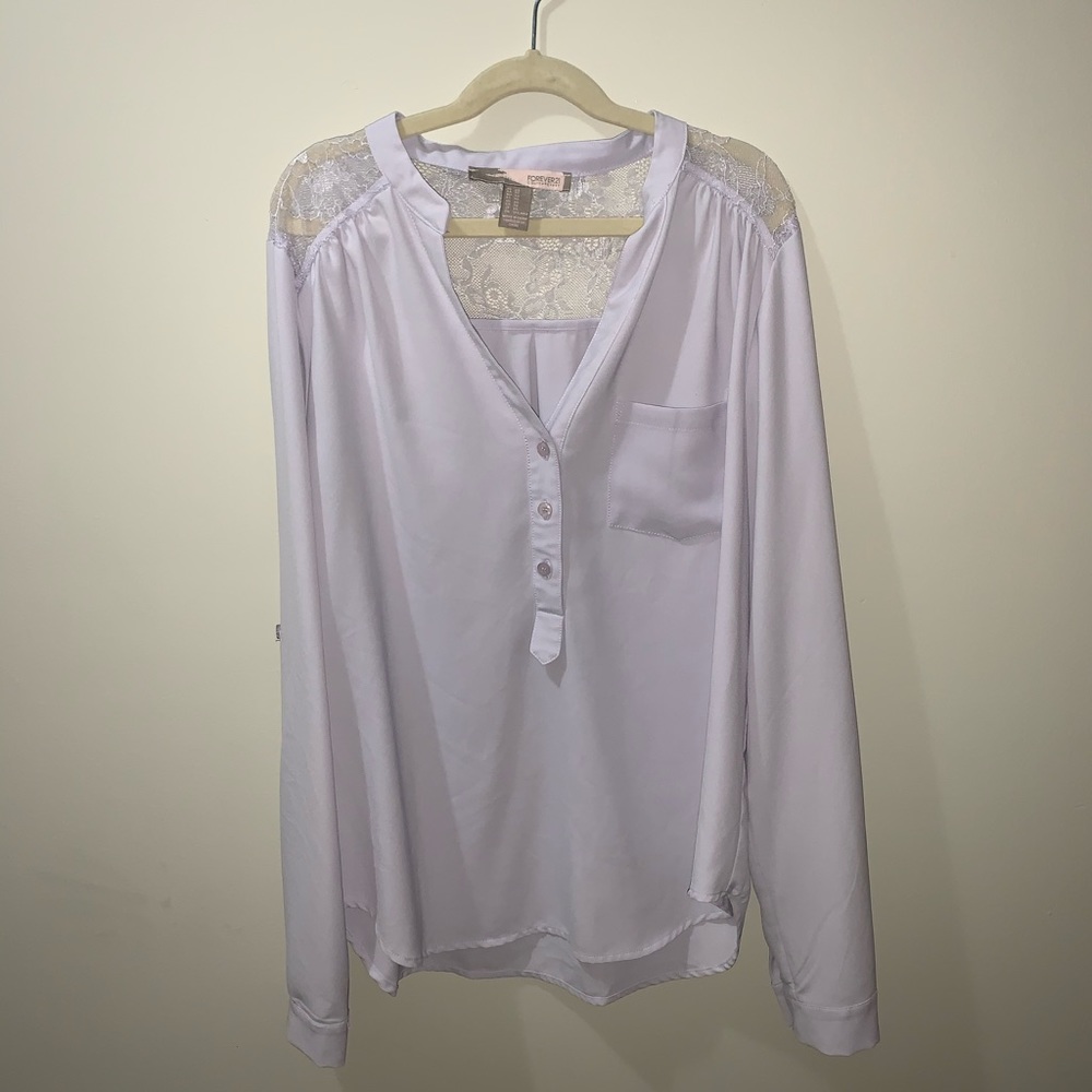 Quarter button ladies top